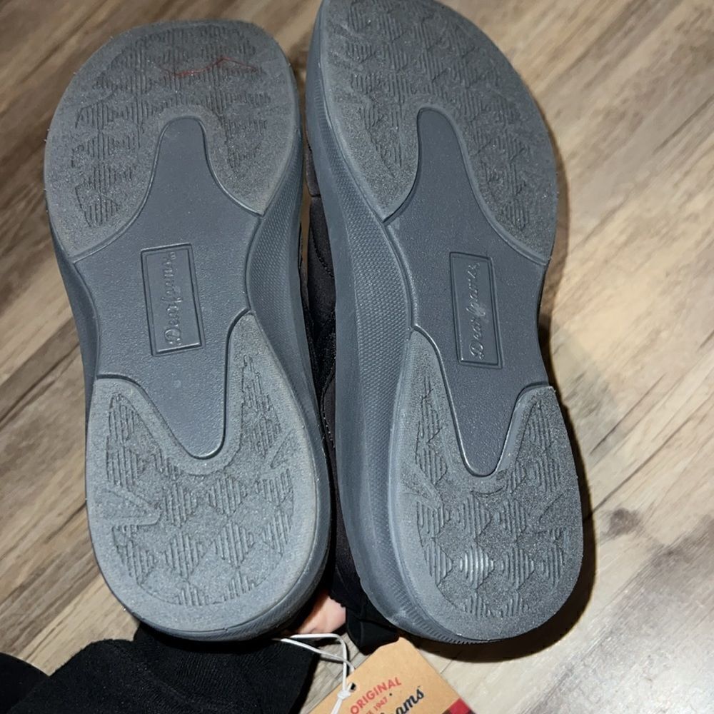 Dearfoams - Picture 3 of 3
